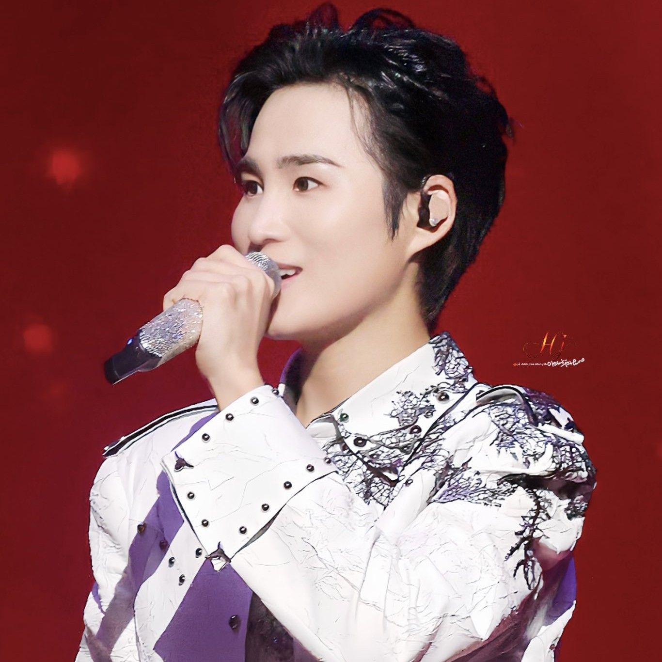 김희재의 비하인드 컷