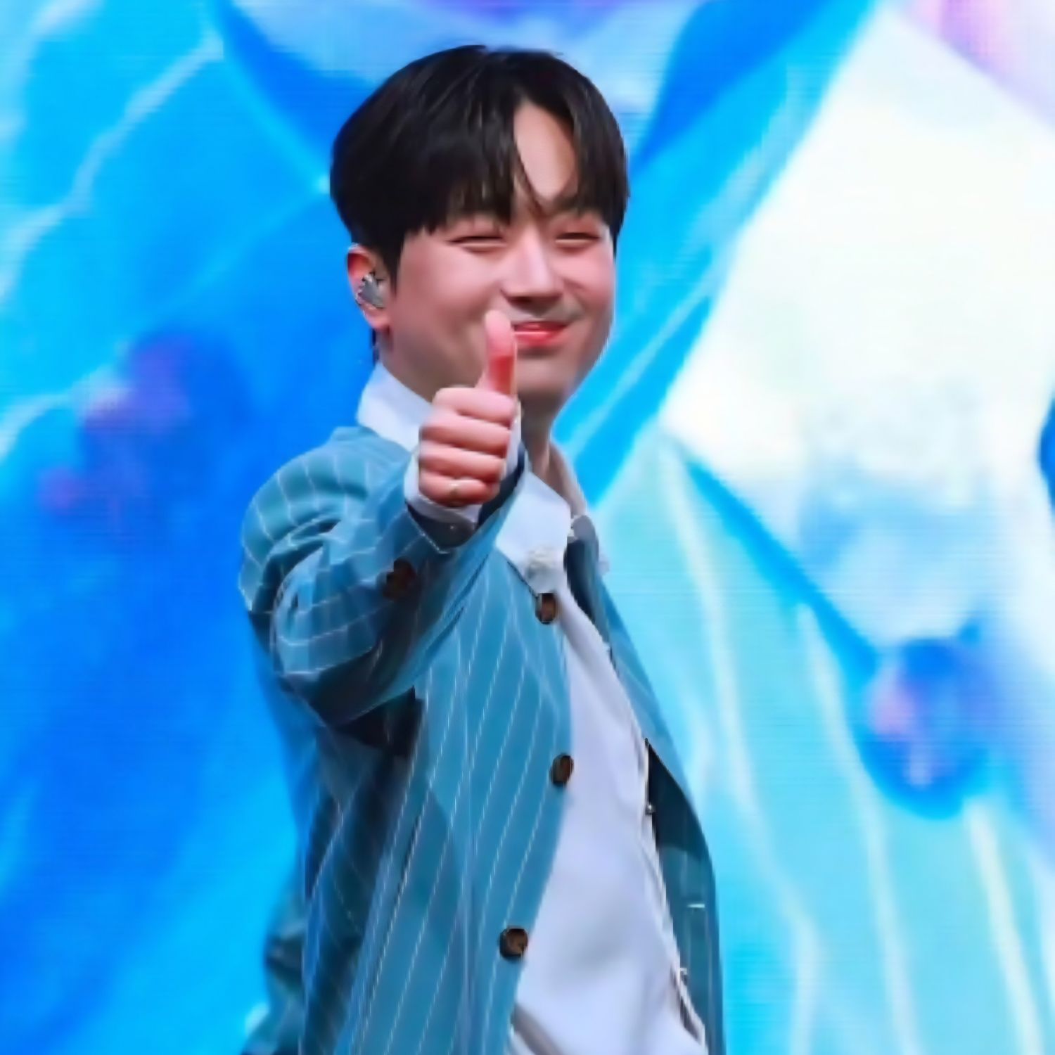 Momen yang diabadikan oleh penggemar Lee Chanwon