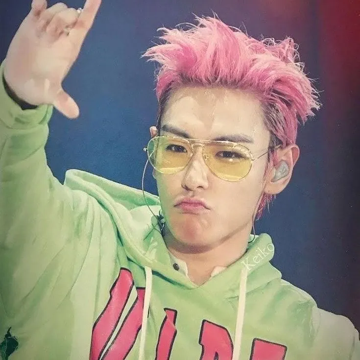 A moment captured by a fan of T.O.P