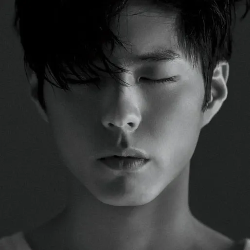 Behind-the-scenes cut of Park Bogum