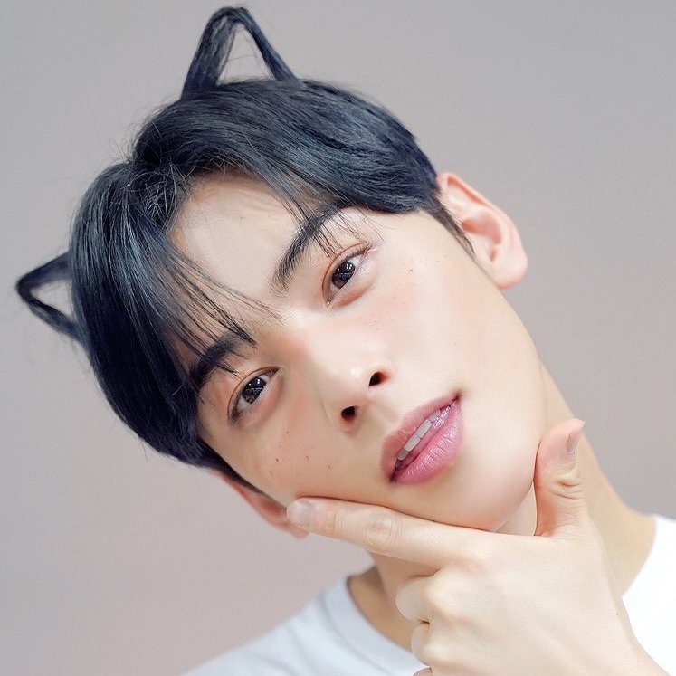 Cuplikan di balik layar dari Cha Eunwoo