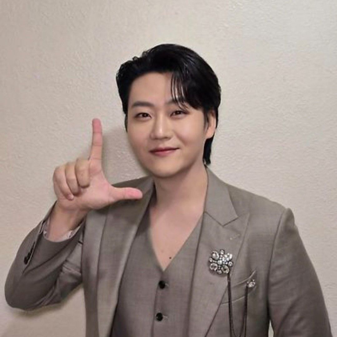 Recent activity shot of Min Soohyun