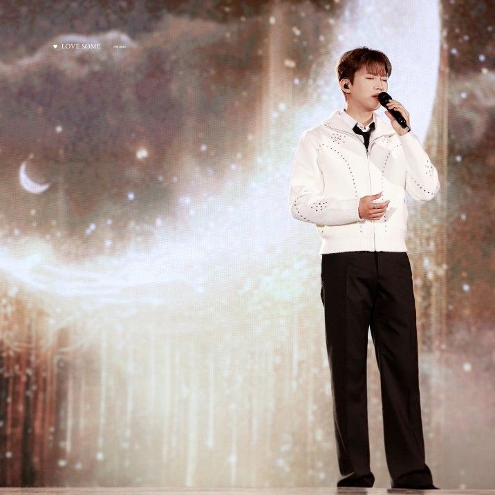 Momen yang diabadikan oleh penggemar Lim Youngwoong