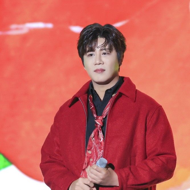 진해성 최근 활동샷