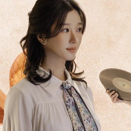 Recent activity shot of Seo Yeaji