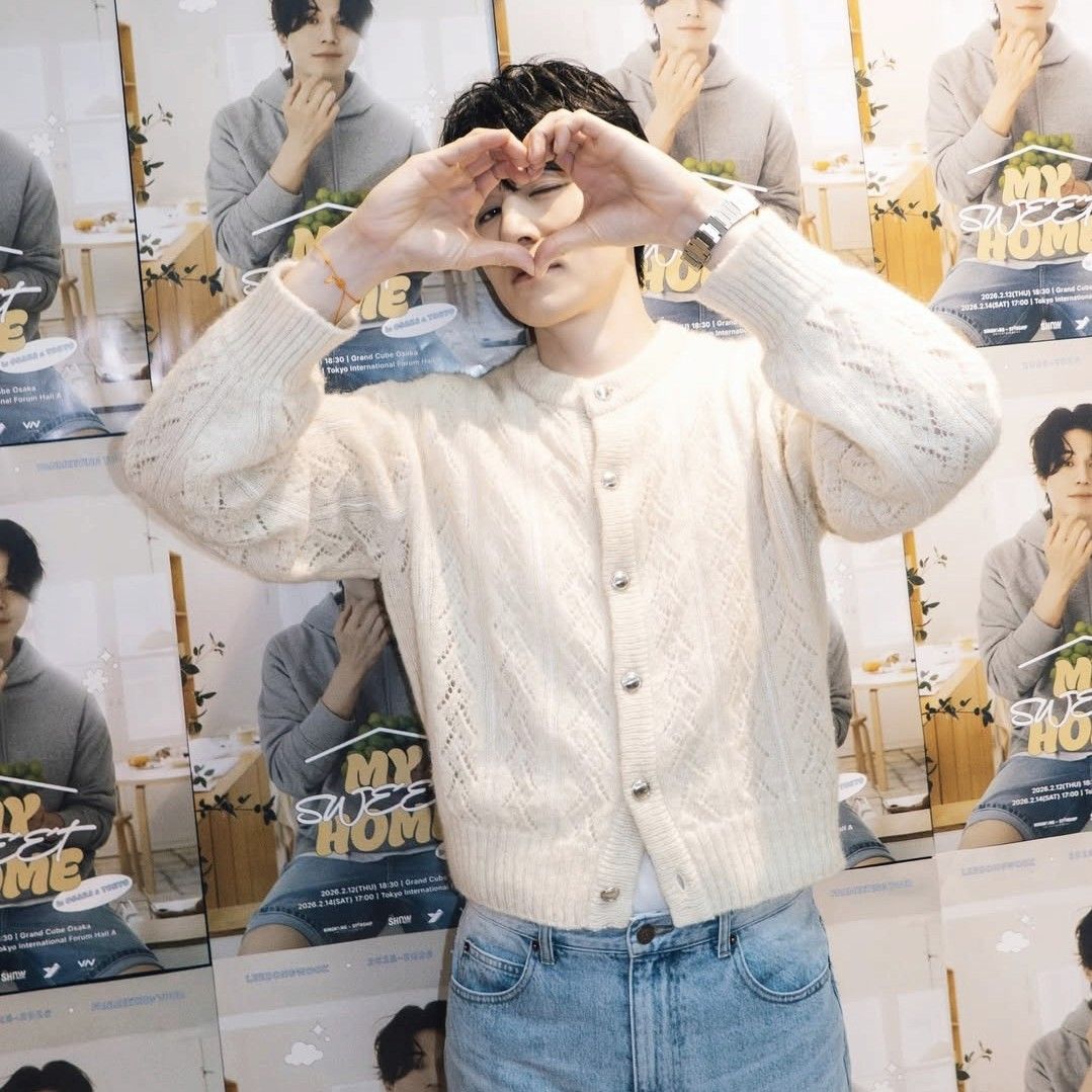 Recent activity shot of Lee Dongwook