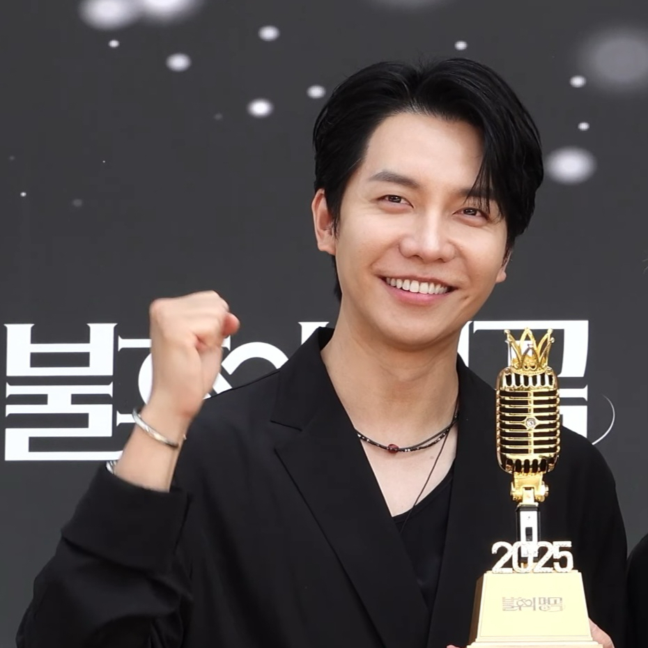 Momen yang diabadikan oleh penggemar Lee Seunggi