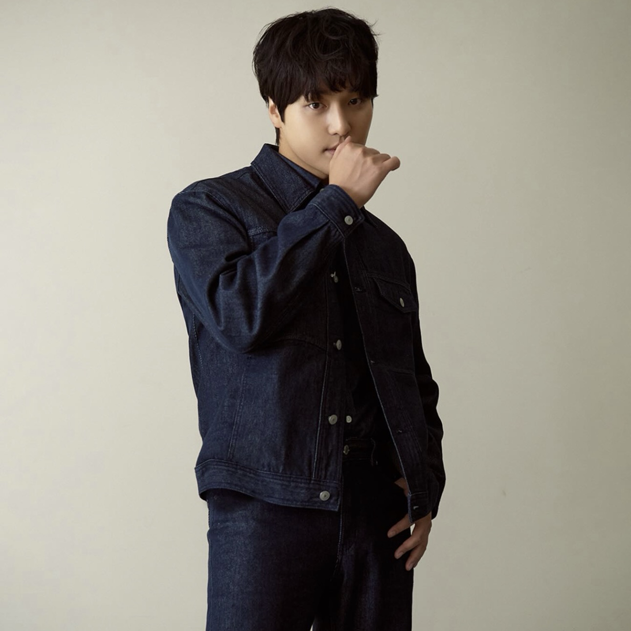 Behind-the-scenes cut of Yang Sejong