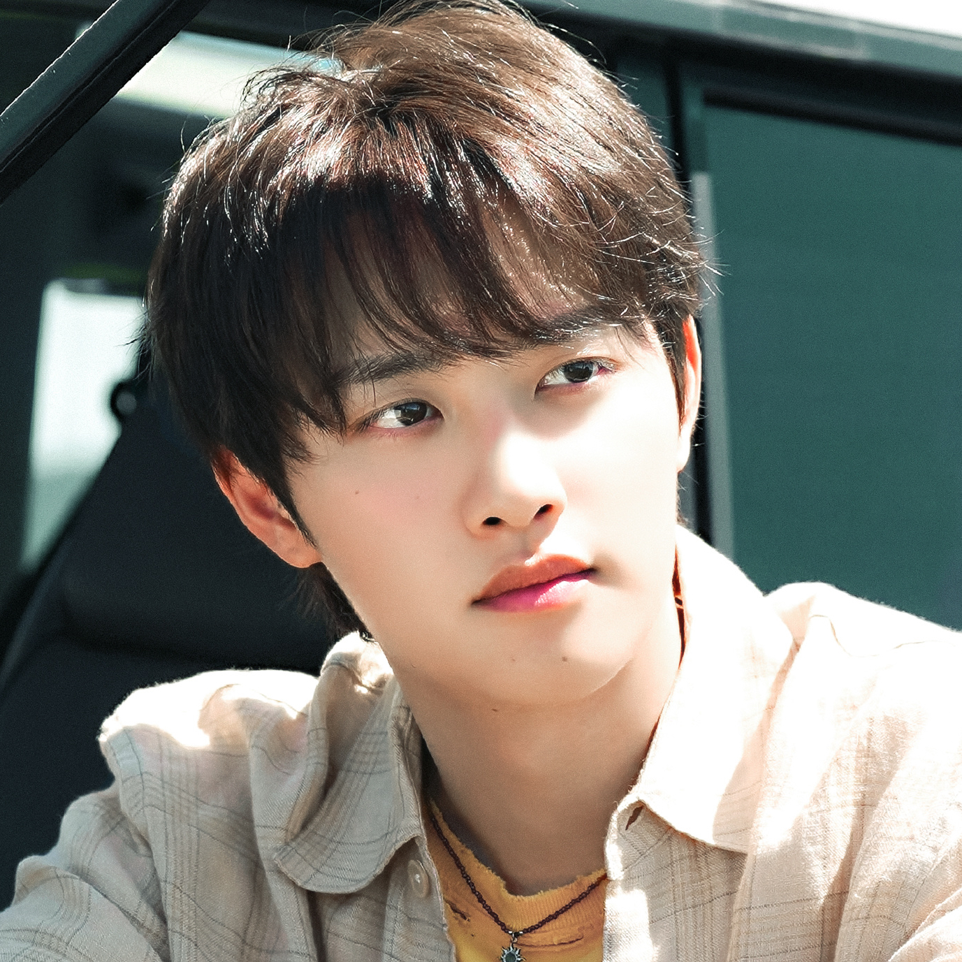 Cuplikan di balik layar dari Doh Kyungsoo (D.O.)