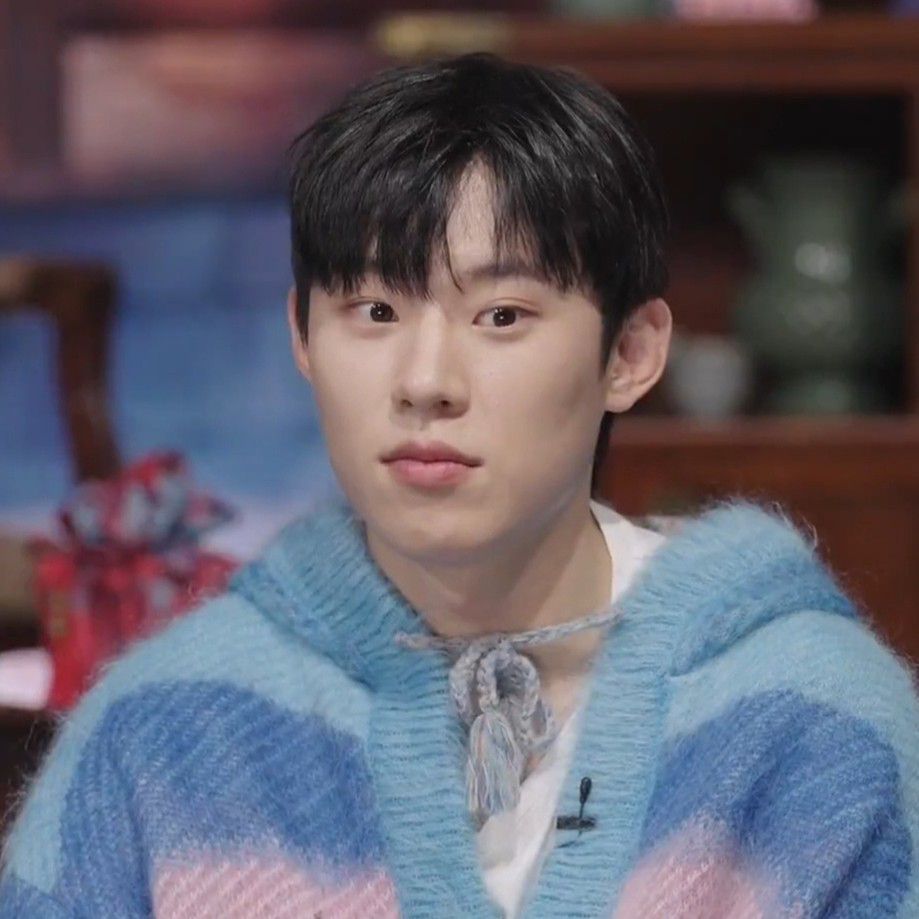 A moment captured by a fan of Kim Sungcheol