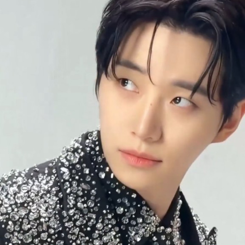 Cuplikan di balik layar dari Lee Junho