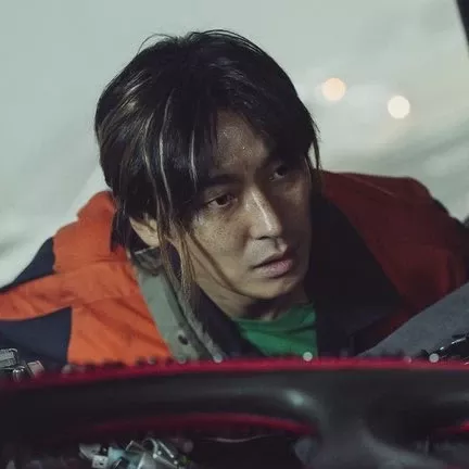 Recent activity shot of Joo Jihoon