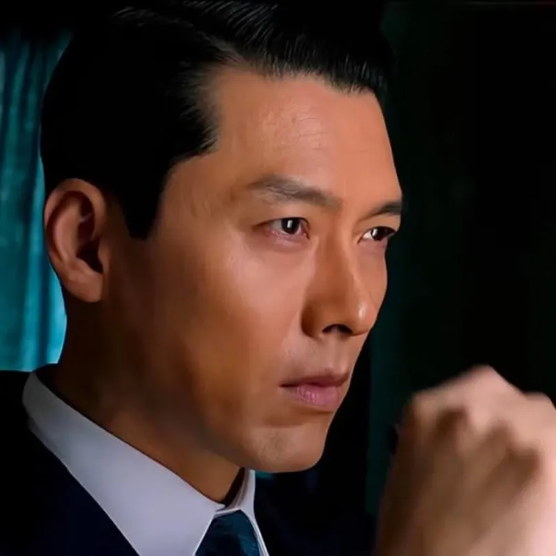 Foto terbaru dari Hyun Bin