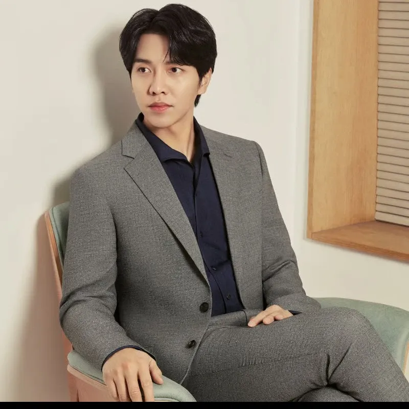 Latest photo of Lee Seunggi