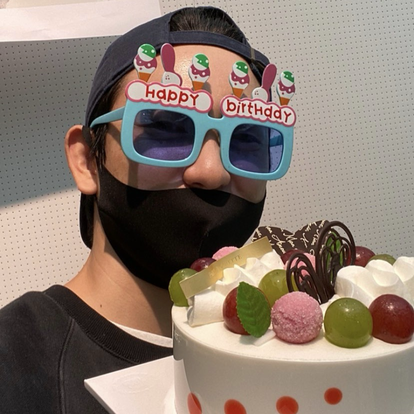 Foto terbaru dari Park Jinyoung