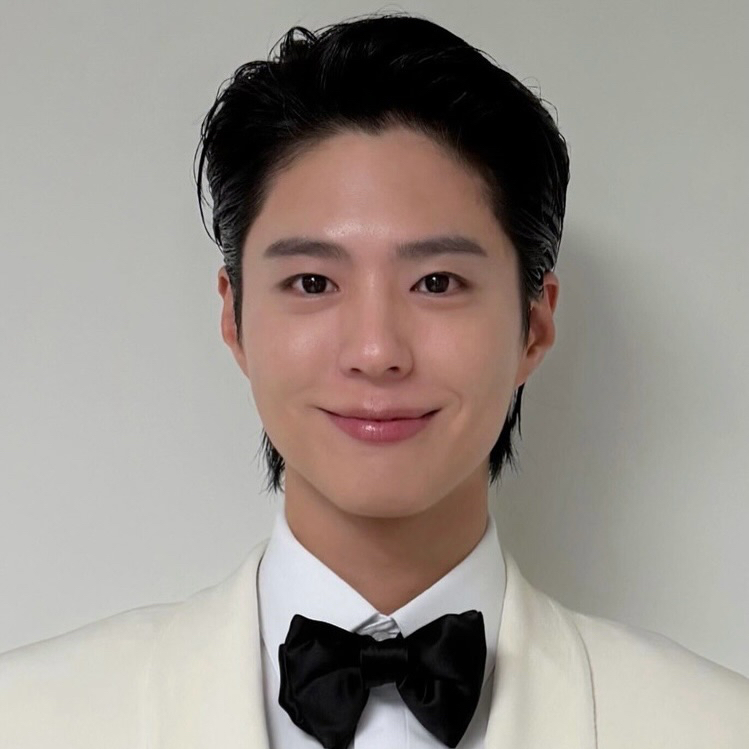 Behind-the-scenes cut of Park Bogum