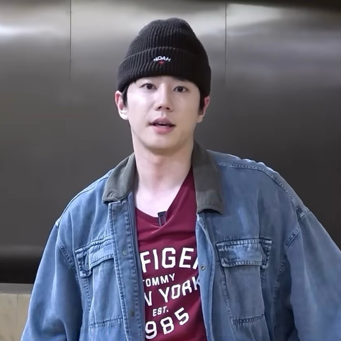 Latest photo of Lee Junyoung