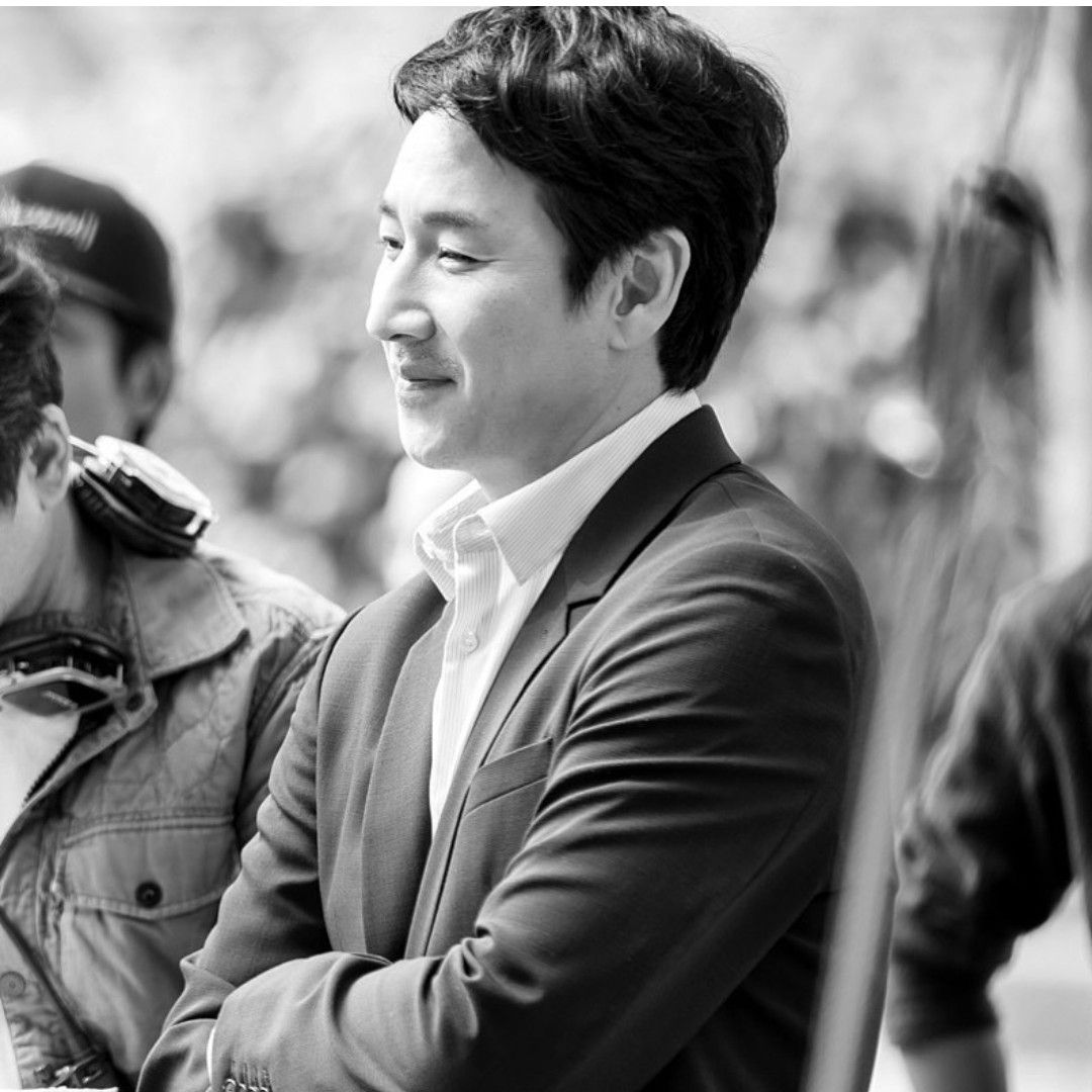 Recent activity shot of Lee Sunkyun