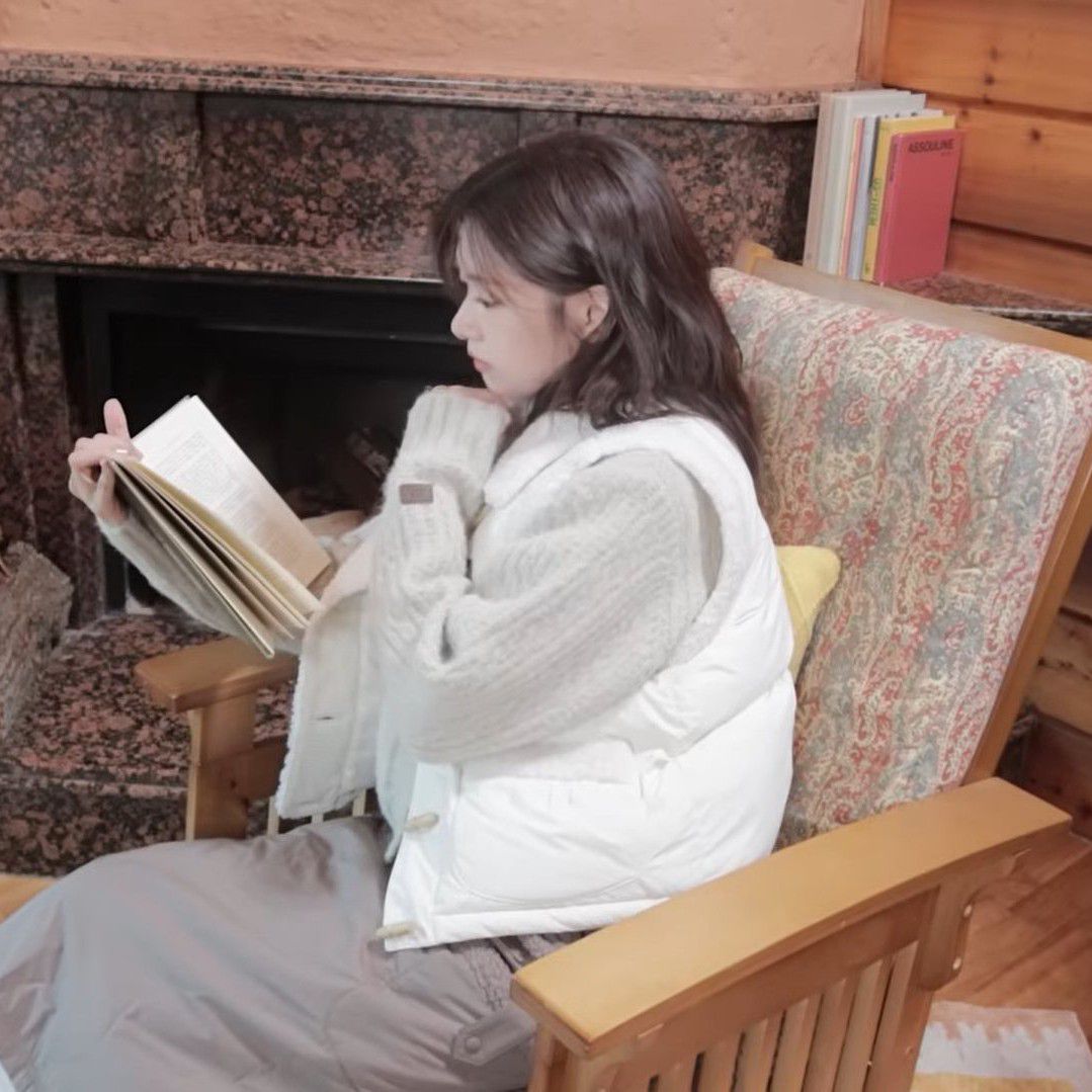 Recent activity shot of Jung Somin