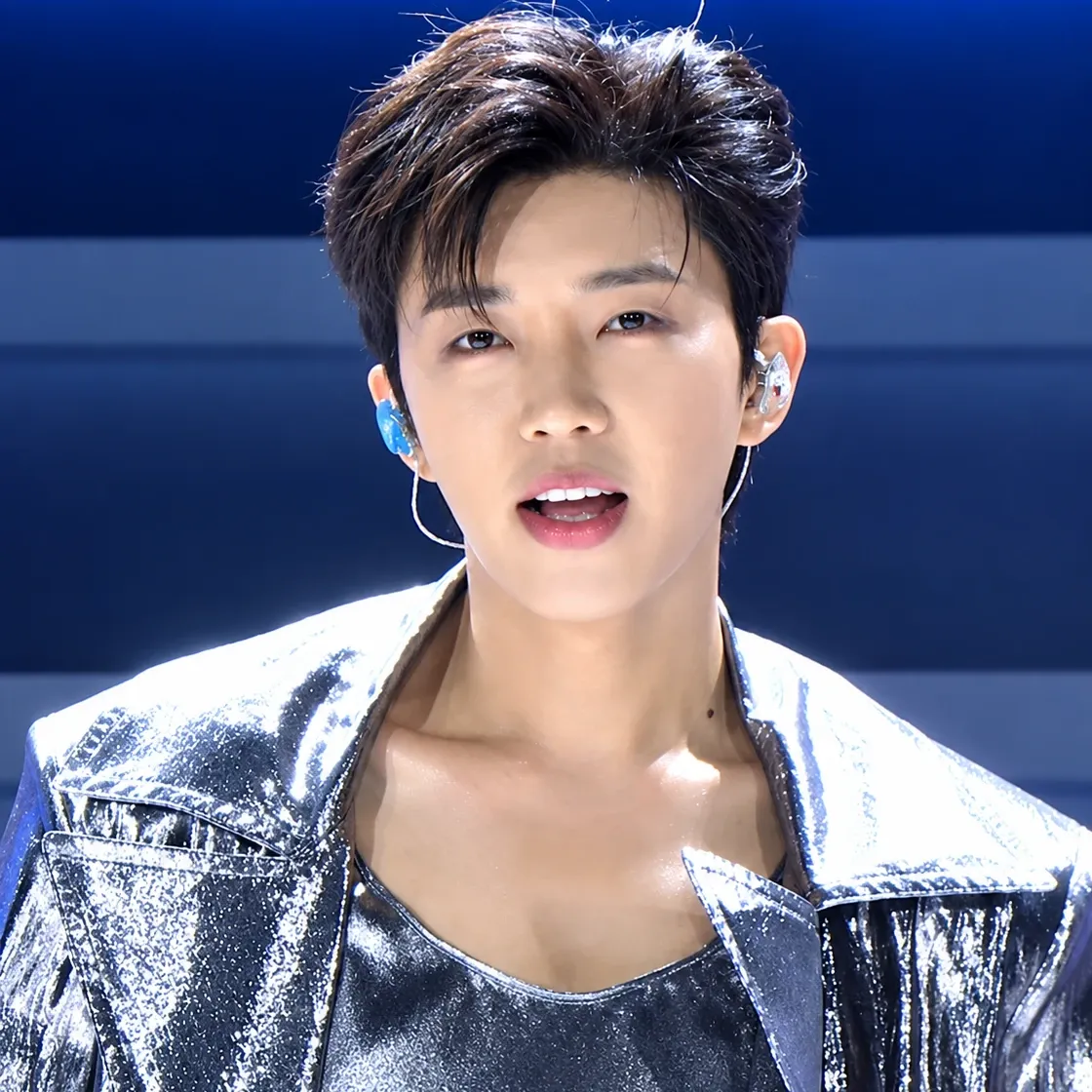 Foto kegiatan terbaru dari Lim Youngwoong