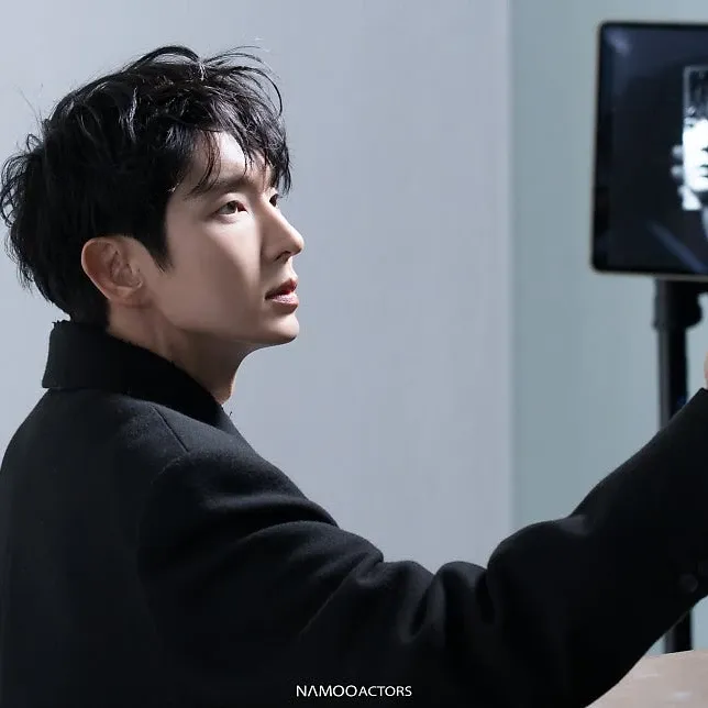 Foto terbaru dari Lee Joongi