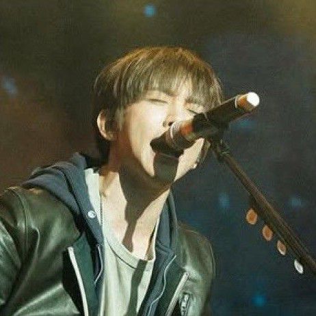 Latest photo of Lee Seungyoon