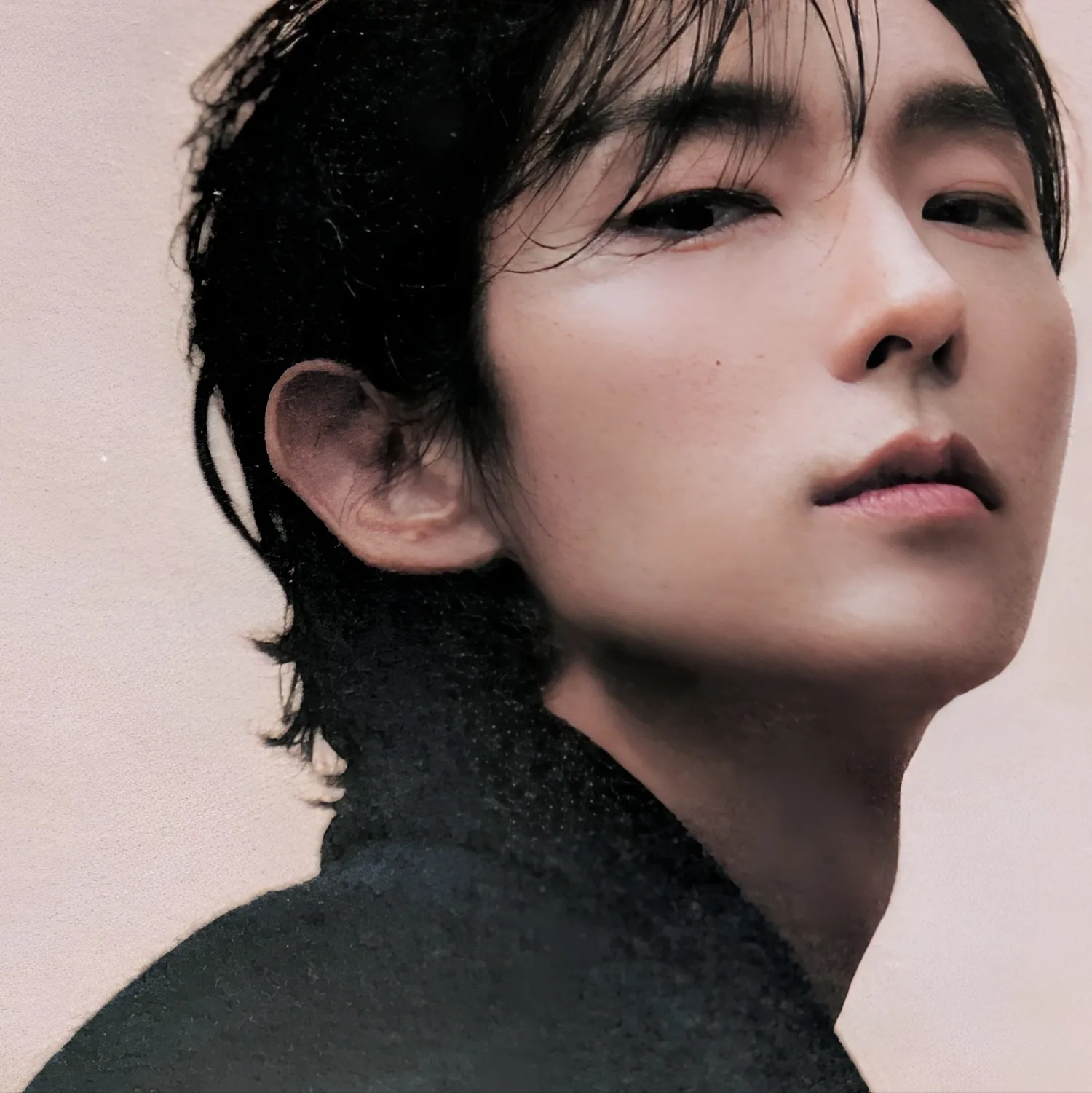 A moment captured by a fan of Lee Joongi