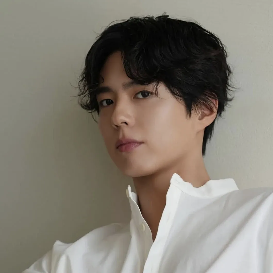 Latest photo of Park Bogum