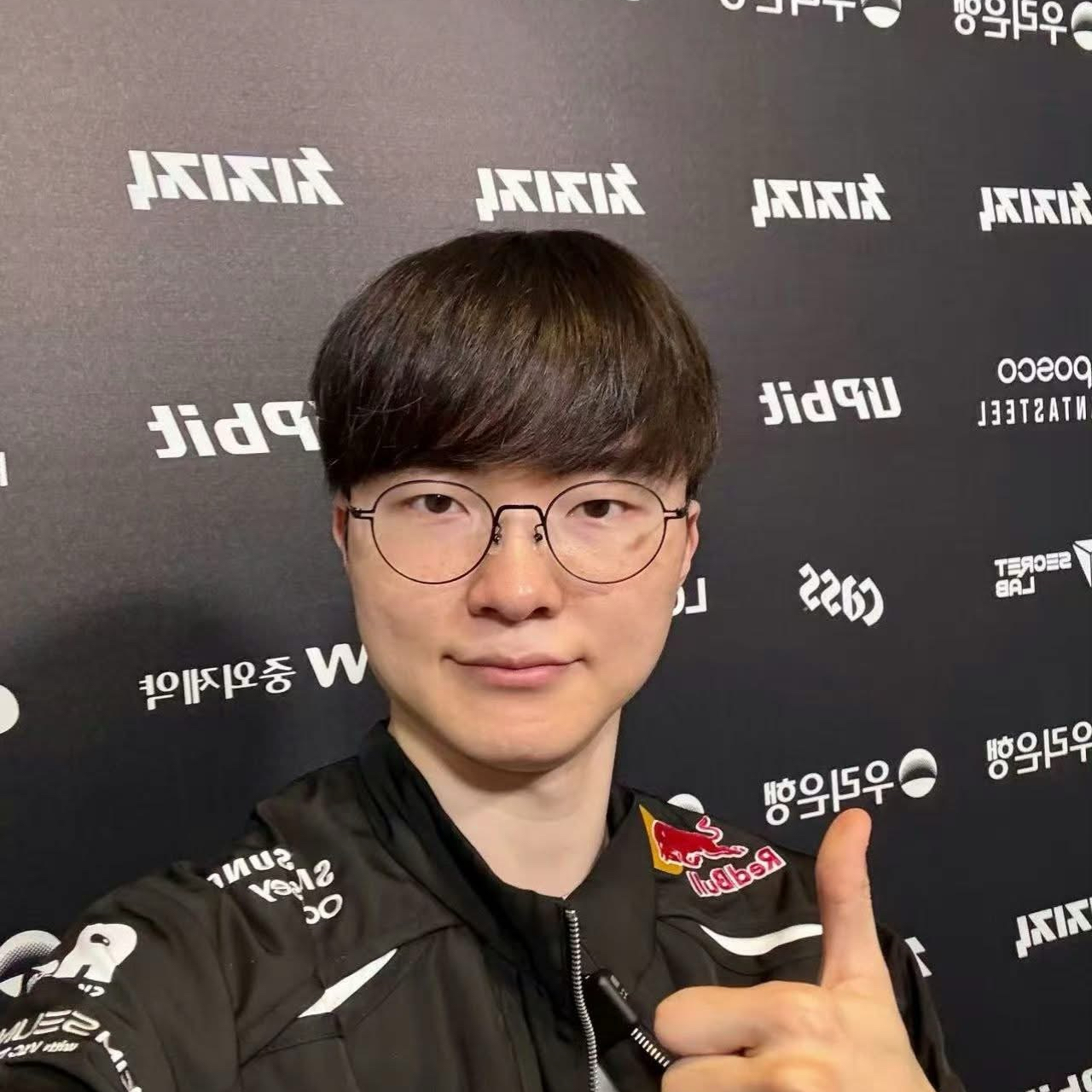 Behind-the-scenes cut of Faker