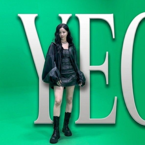 Latest photo of Yeonwoo