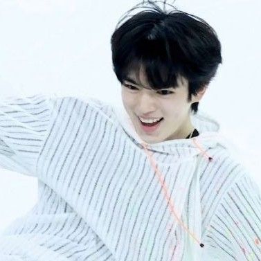 Behind-the-scenes cut of Cha Junhwan