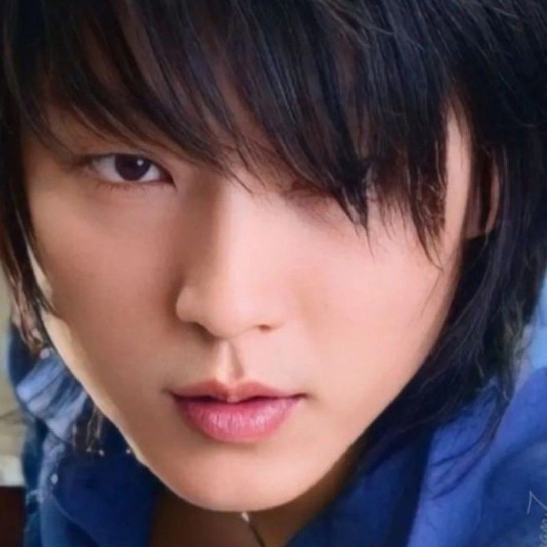 Recent activity shot of Lee Joongi