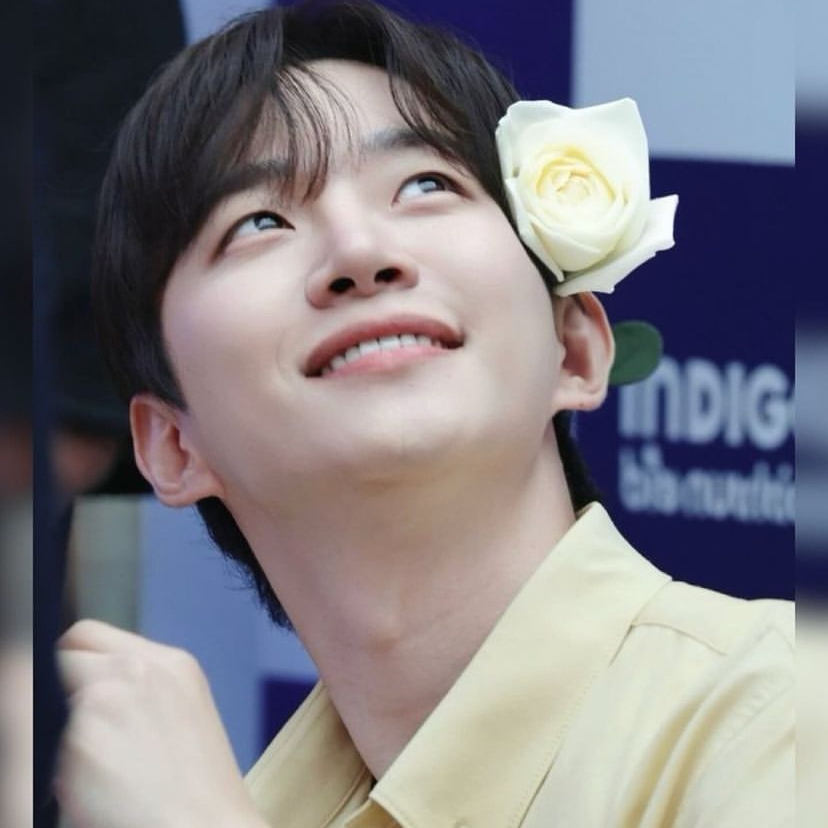 粉絲拍下的李俊昊瞬間