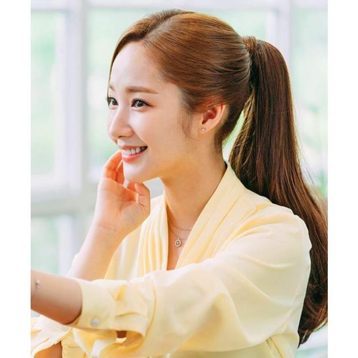 Behind-the-scenes cut of Park Minyoung