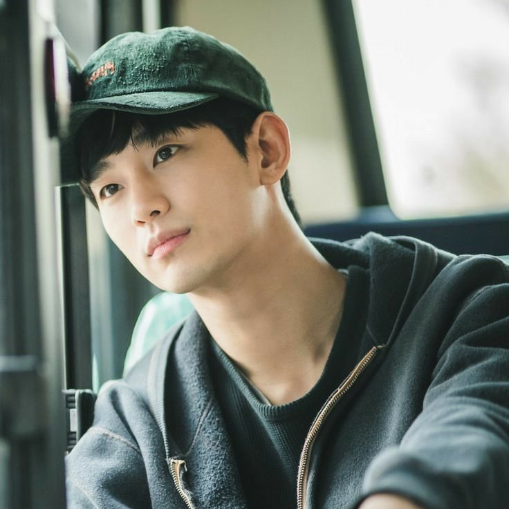 Recent activity shot of Kim Soohyun