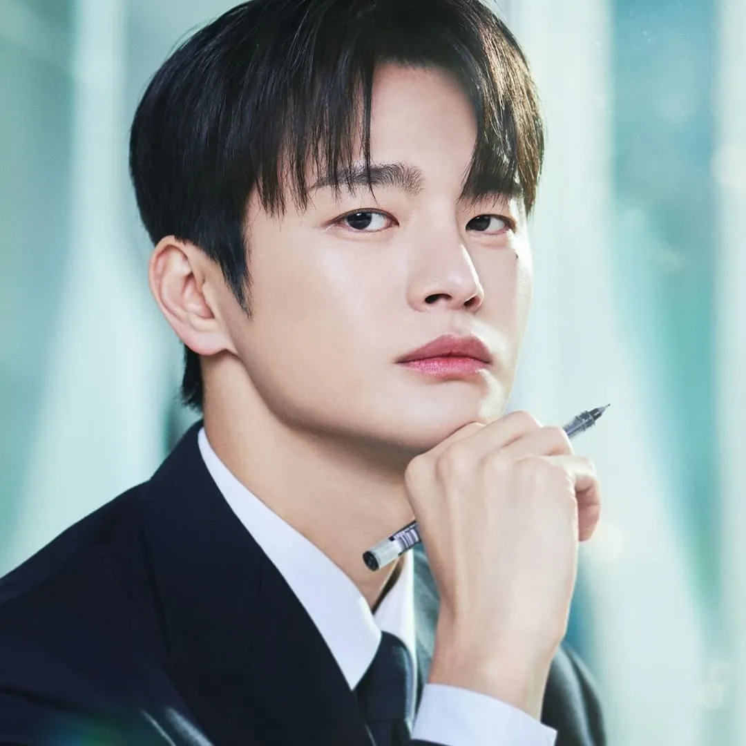 Latest photo of Seo Inguk