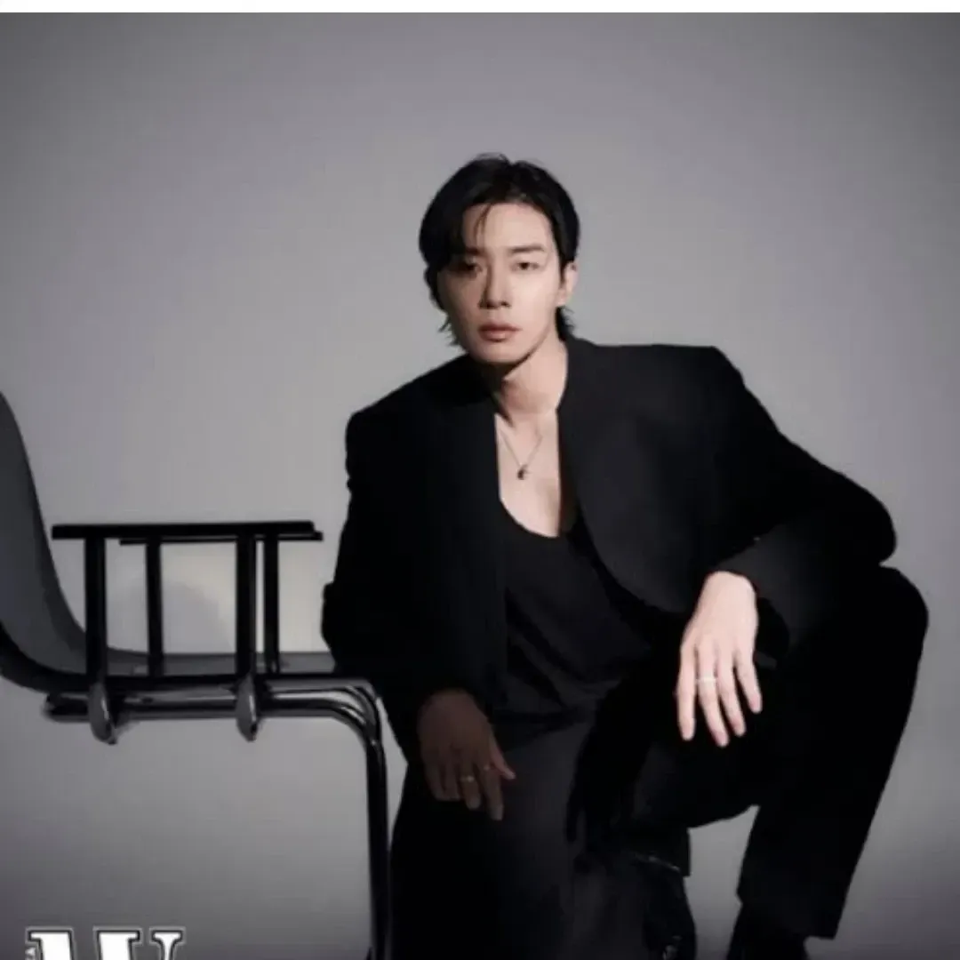 Behind-the-scenes cut of Park Seojoon