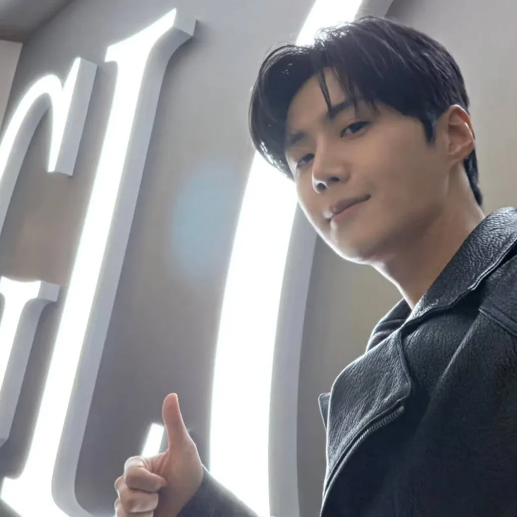 Latest photo of Kim Seonho