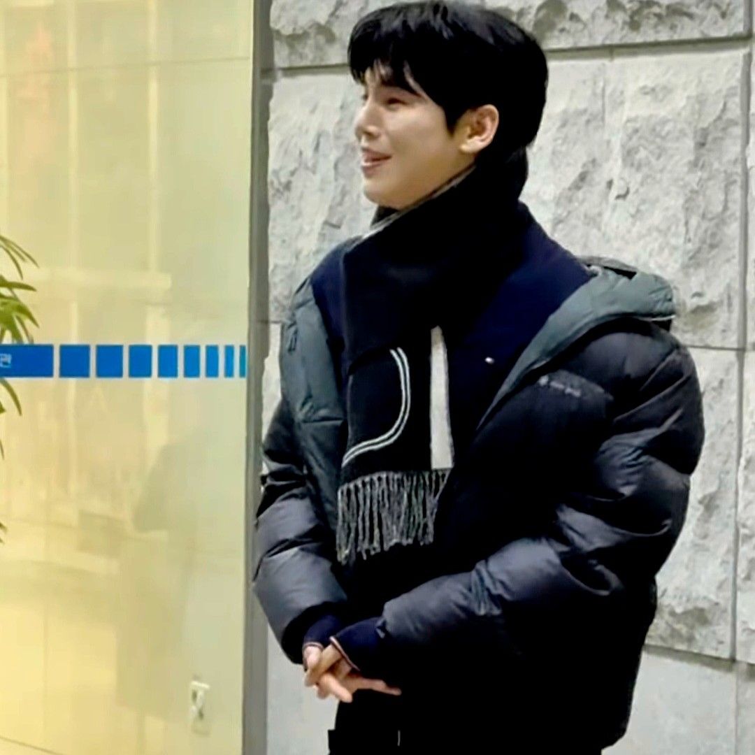 A moment captured by a fan of Kim Junsu (1991)