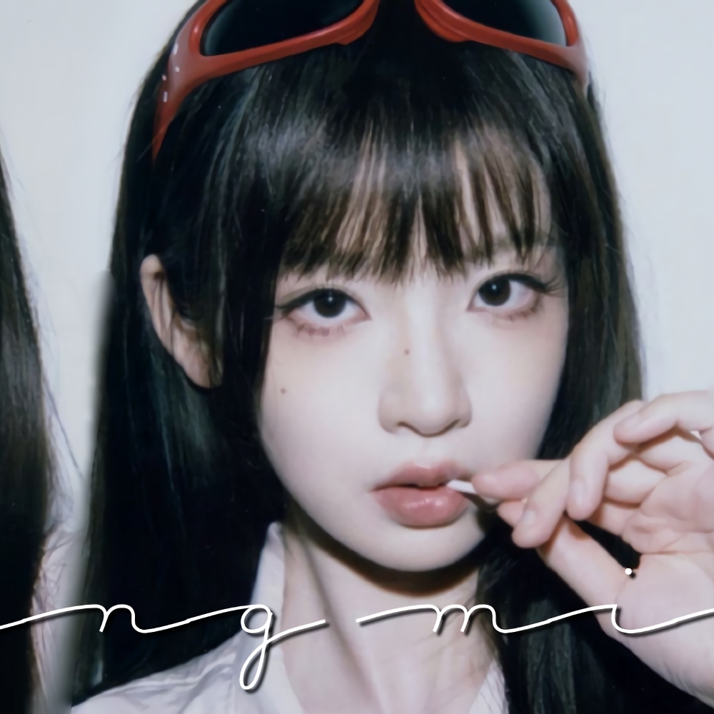 Recent activity shot of Zhang Miaoyi