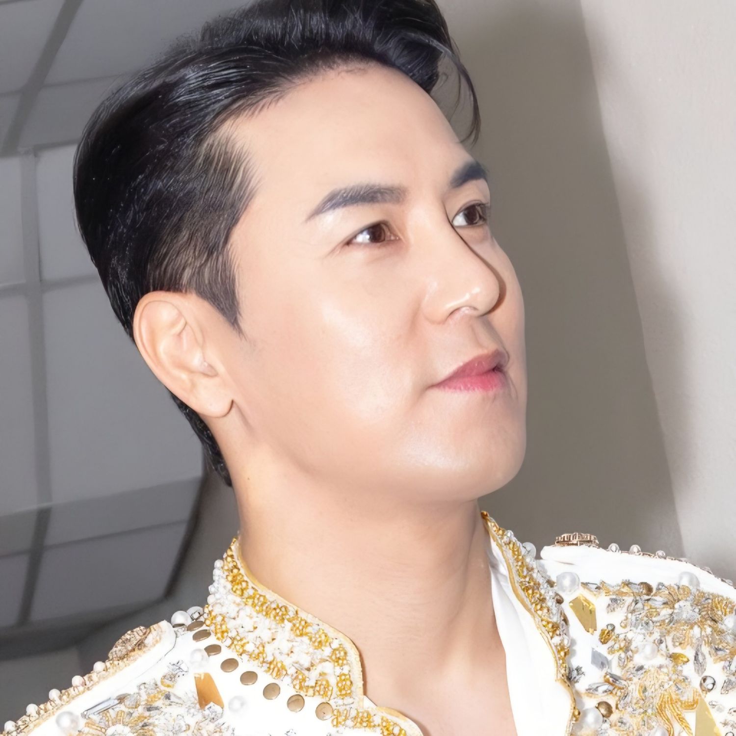 チャン・ミンホのビハインドカット