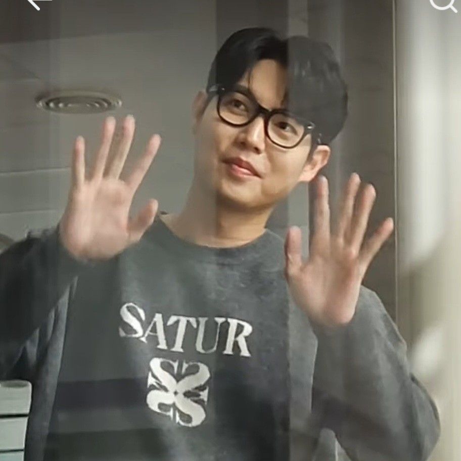 Recent activity shot of Son Taejin