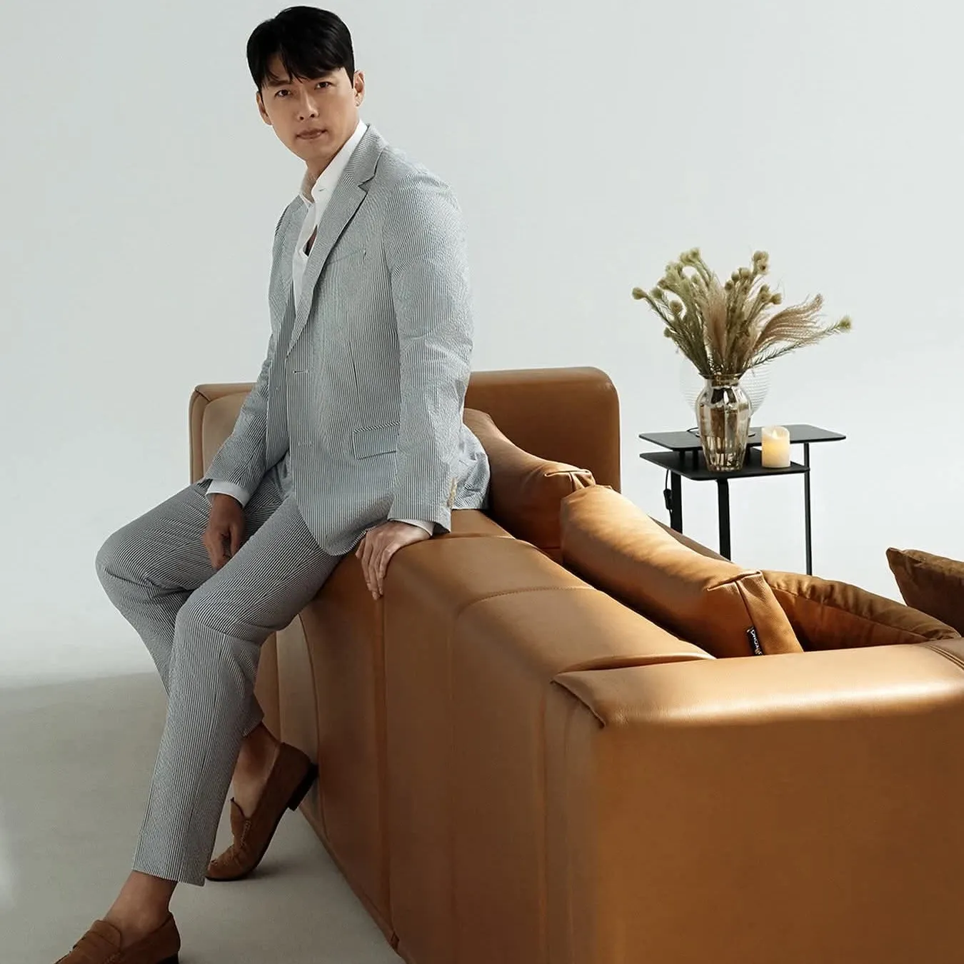 Cuplikan di balik layar dari Hyun Bin