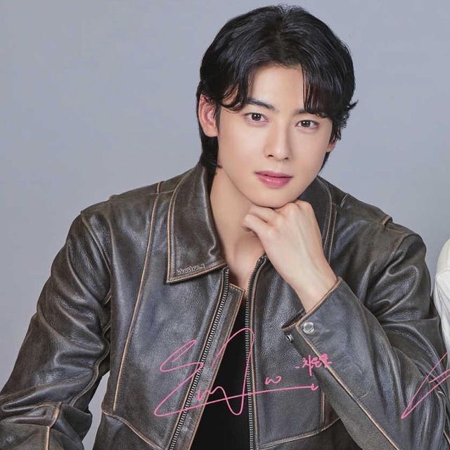 Momen yang diabadikan oleh penggemar Cha Eunwoo