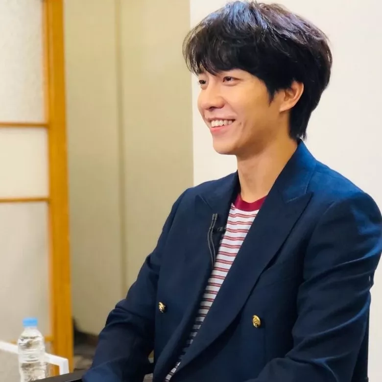 Momen yang diabadikan oleh penggemar Lee Seunggi