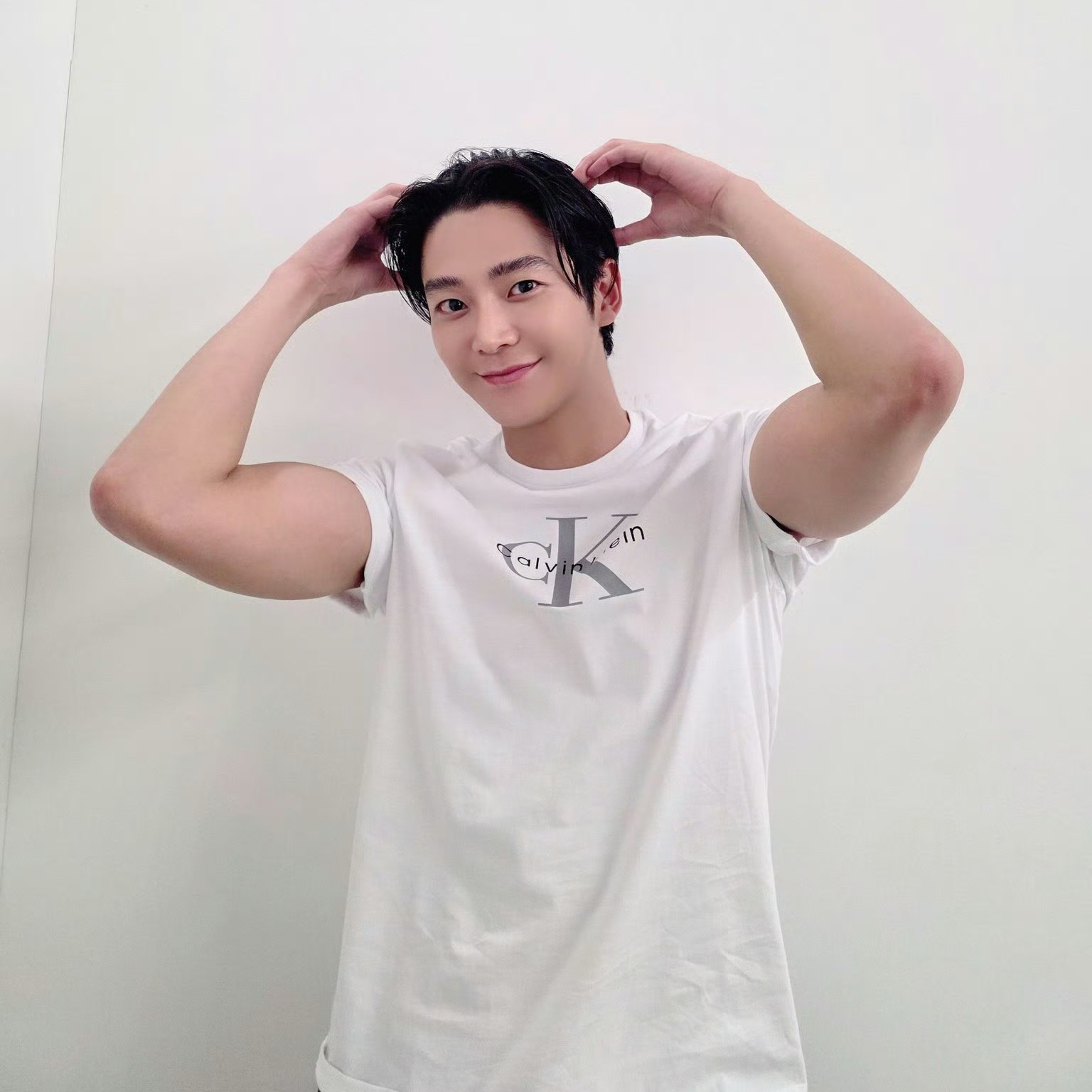 Momen yang diabadikan oleh penggemar Rowoon