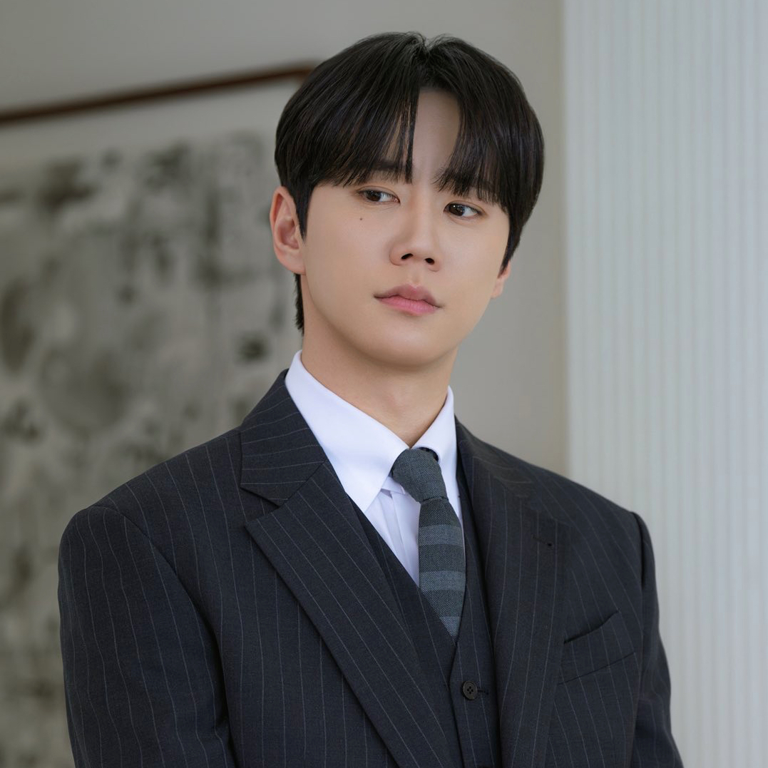 Recent activity shot of Lee Junyoung
