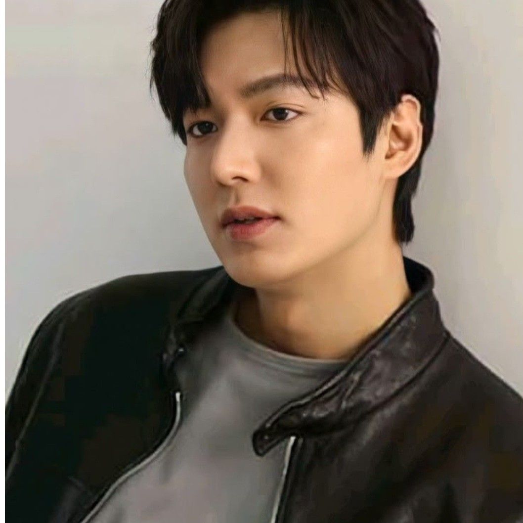 Recent activity shot of Lee Minho