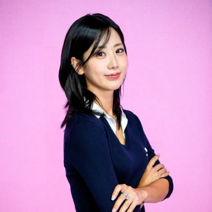 Latest photo of Kang Hyeyeon
