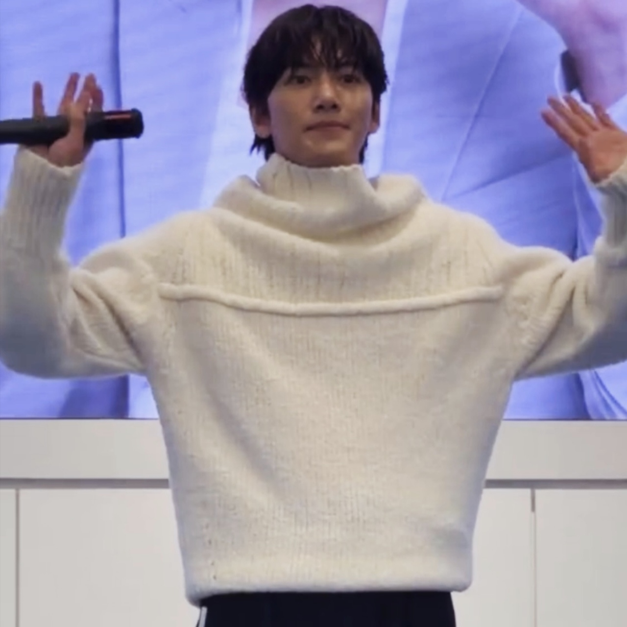 チ・チャンウクのビハインドカット